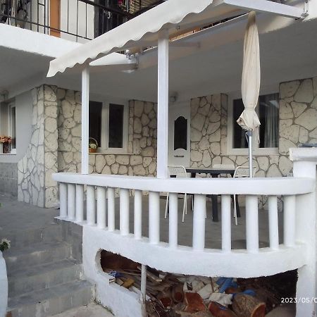 Antonia Family House Near Airport Apartment Pórto Ráfti Exterior photo