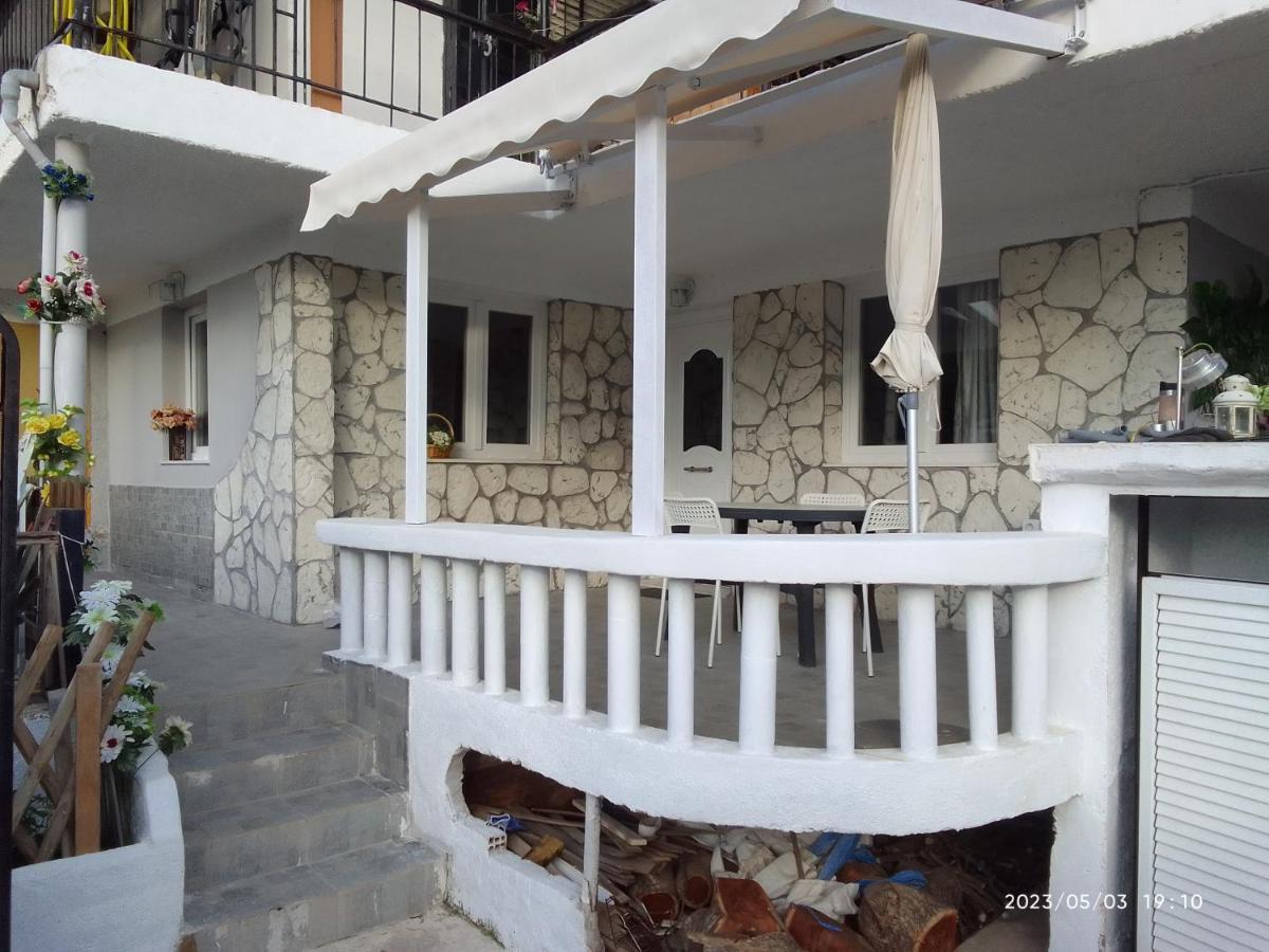 Antonia Family House Near Airport Apartment Pórto Ráfti Exterior photo